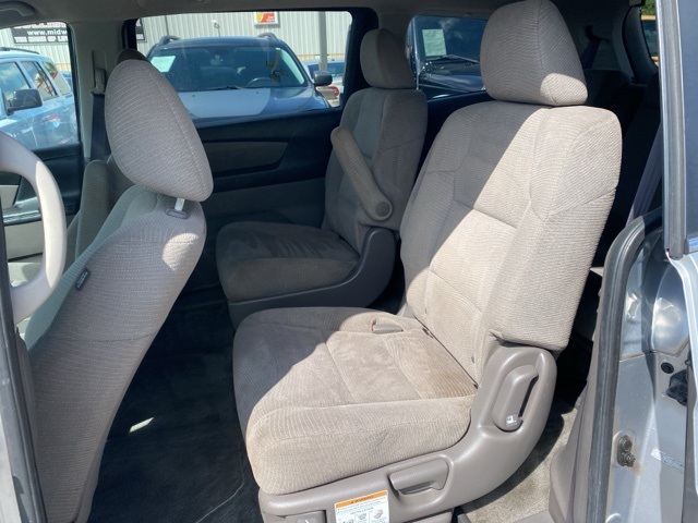 2011 Honda Odyssey LX photo 15