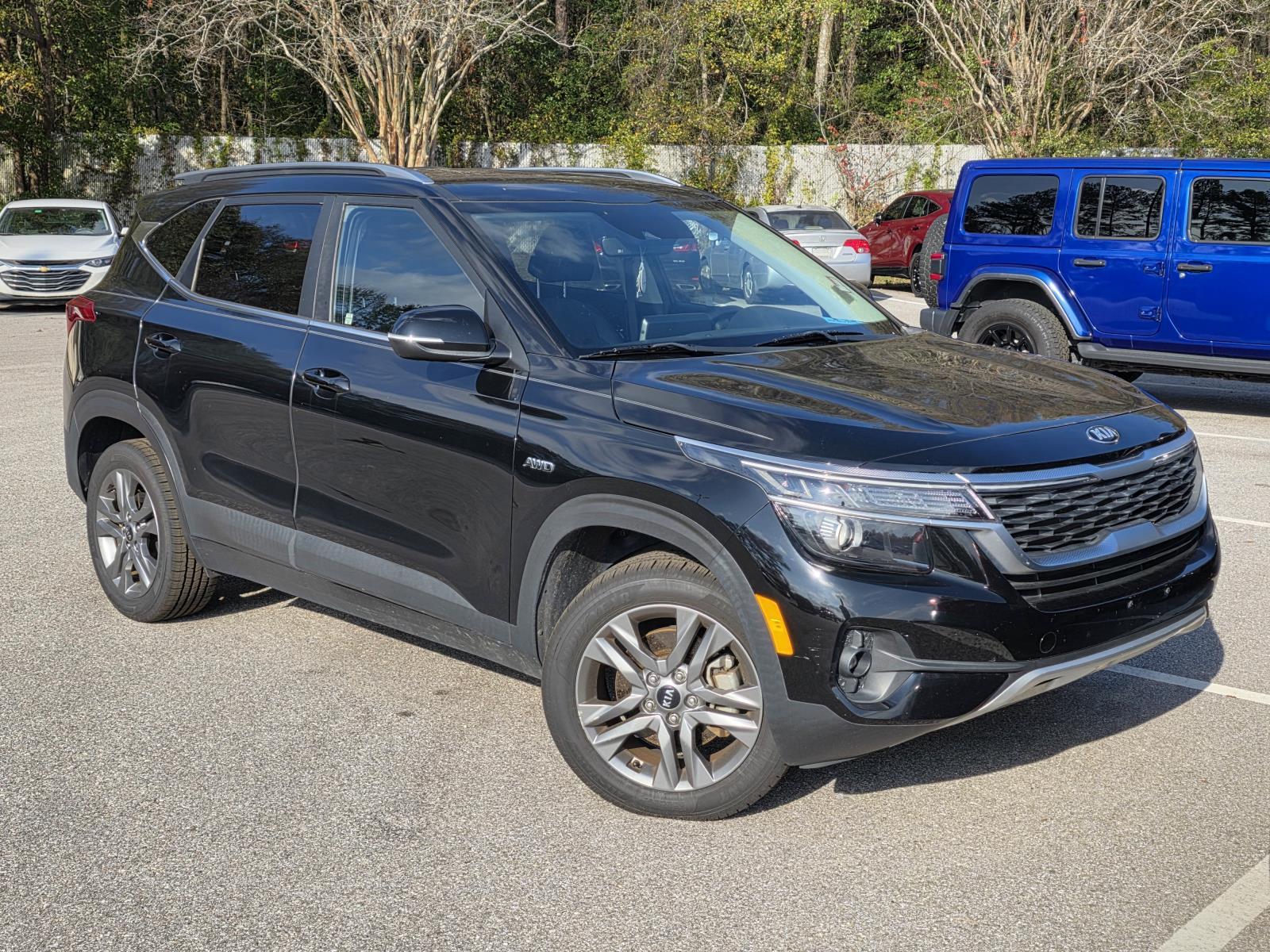 2021 Kia Seltos S's photo