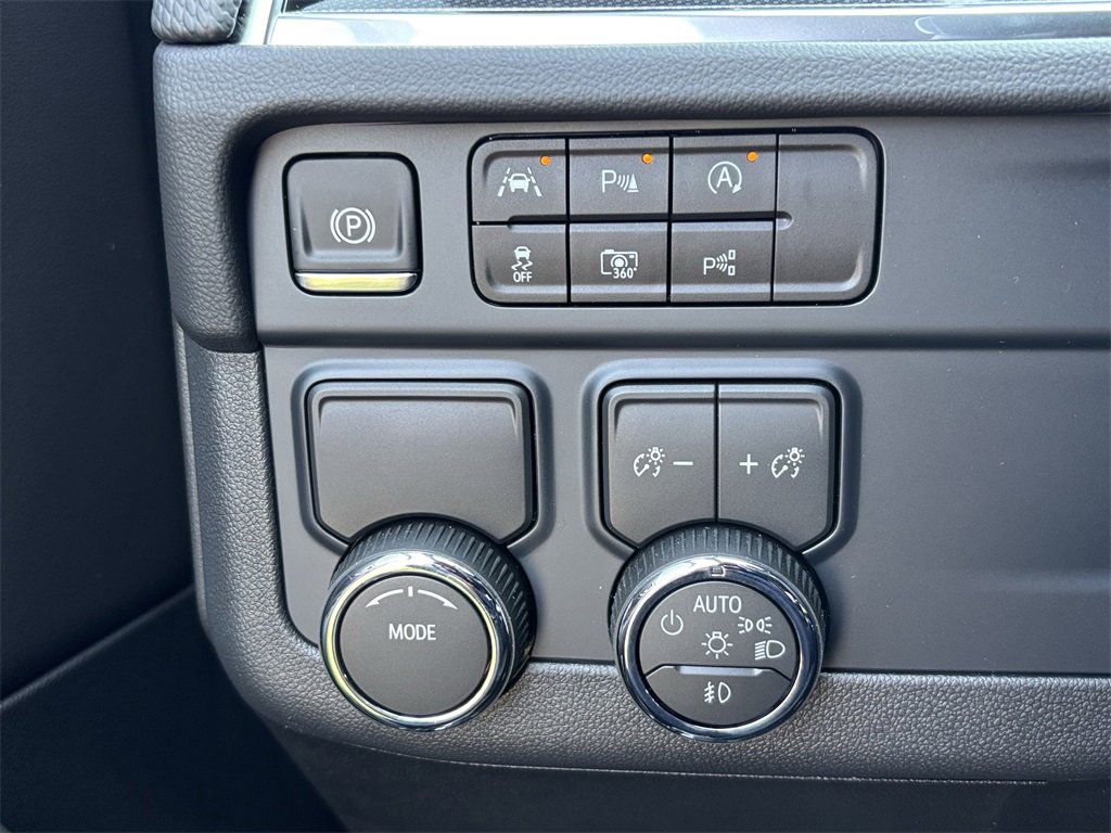 2025 Chevrolet Tahoe RST photo 23
