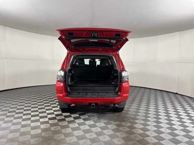 2022 Toyota 4Runner SR5 Premium photo 25