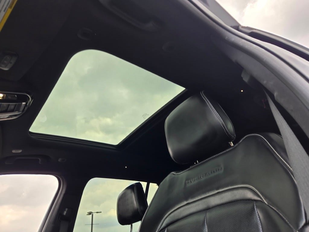 2022 Jeep Grand Cherokee Overland photo 11