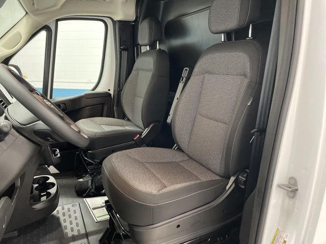 2024 Ram ProMaster 3500 photo 5