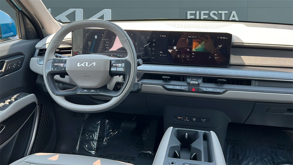 2026 Kia EV9 Wind photo 13
