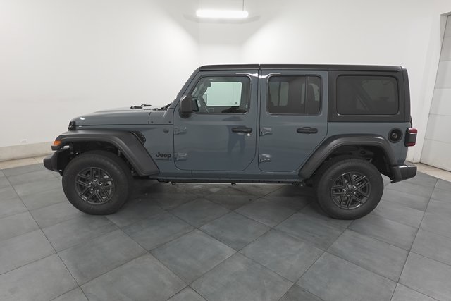 2025 Jeep Wrangler Sport S photo 4
