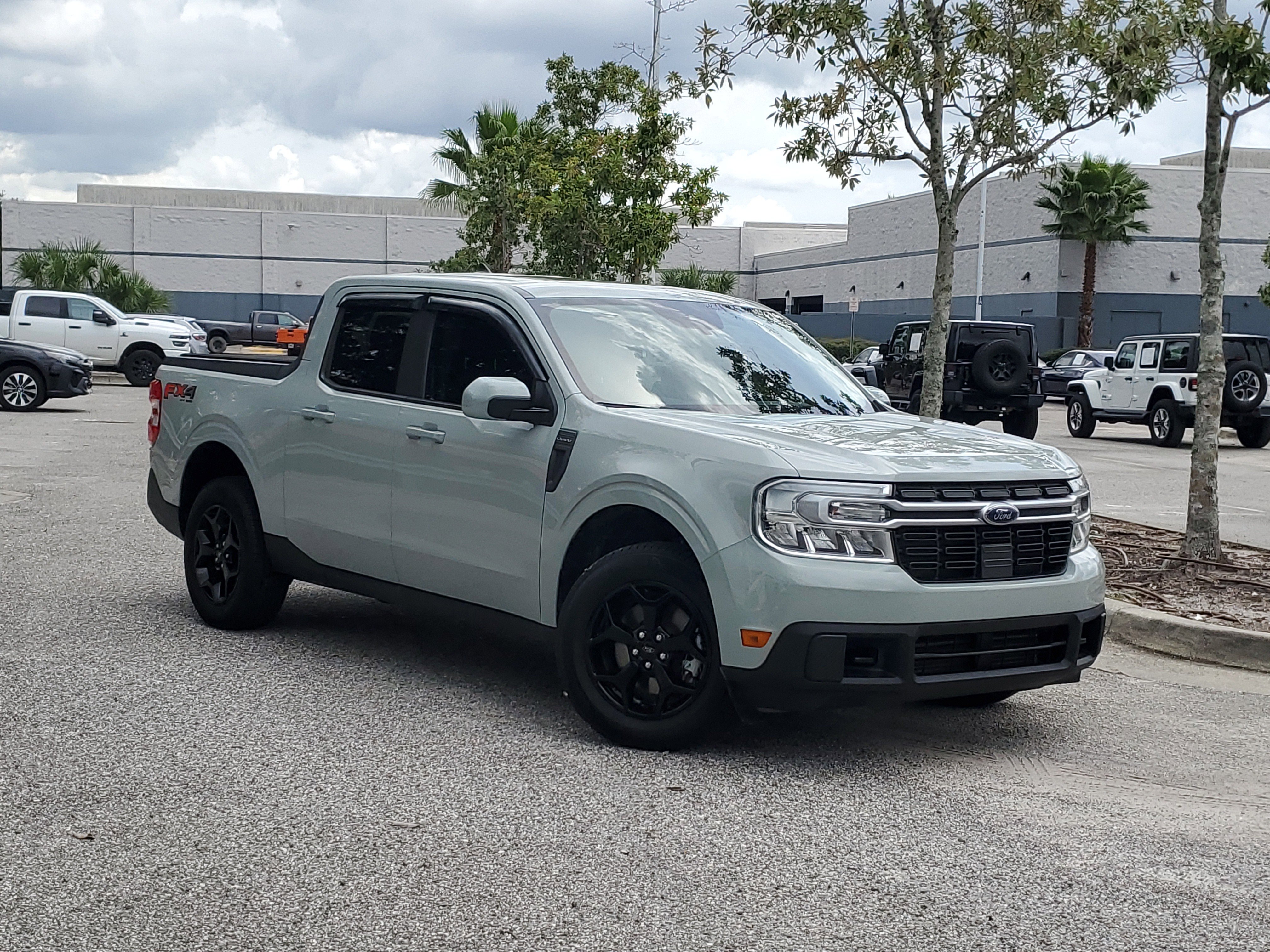 2022 Ford Maverick Lariat's photo