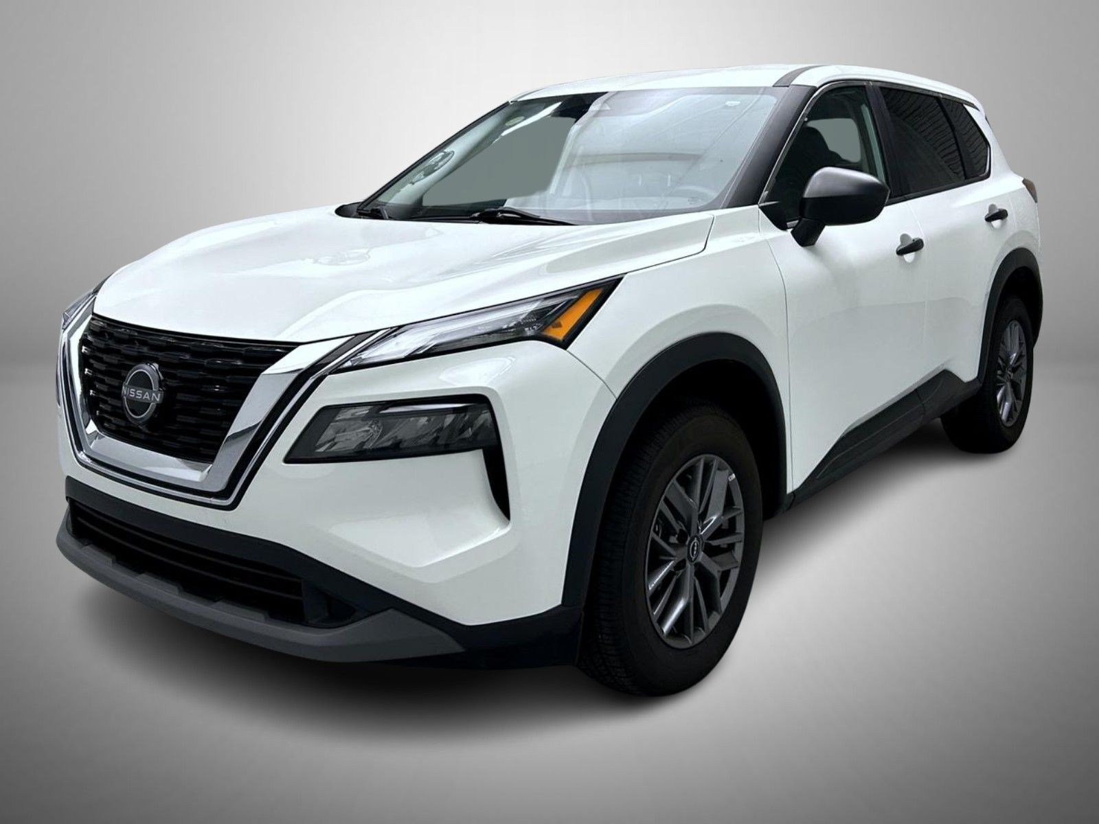 2023 Nissan Rogue S's photo