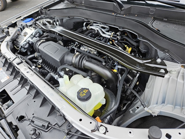 2024 Ford Explorer ST photo 18
