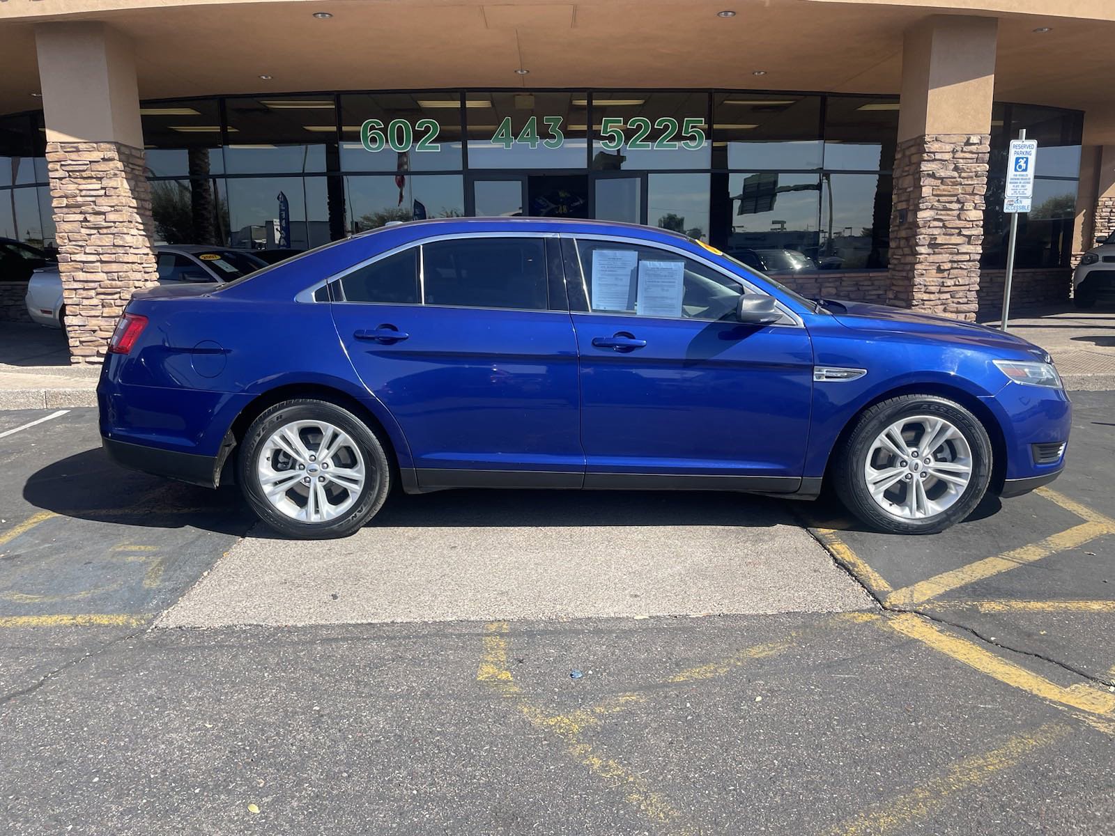 PreOwned 2015 Ford Taurus SE 4dr Car in Phoenix 32128A Cactus Jack