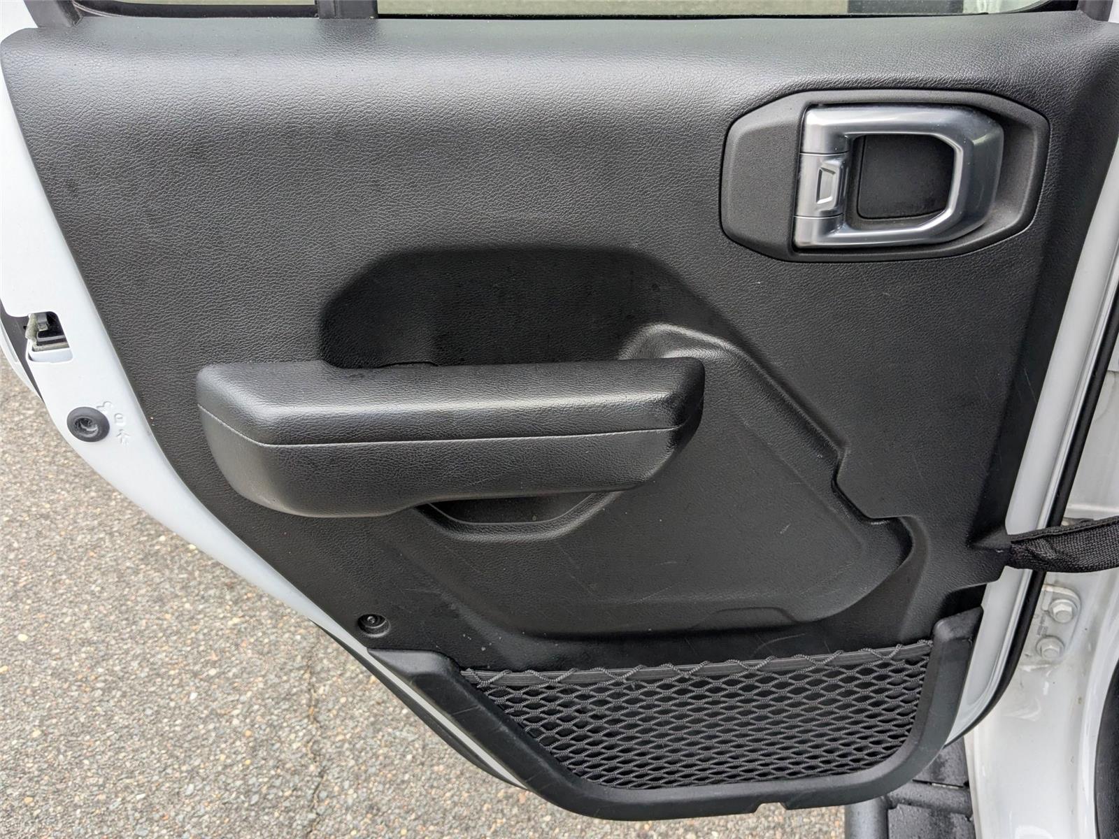 2021 Jeep Gladiator Mojave photo 22
