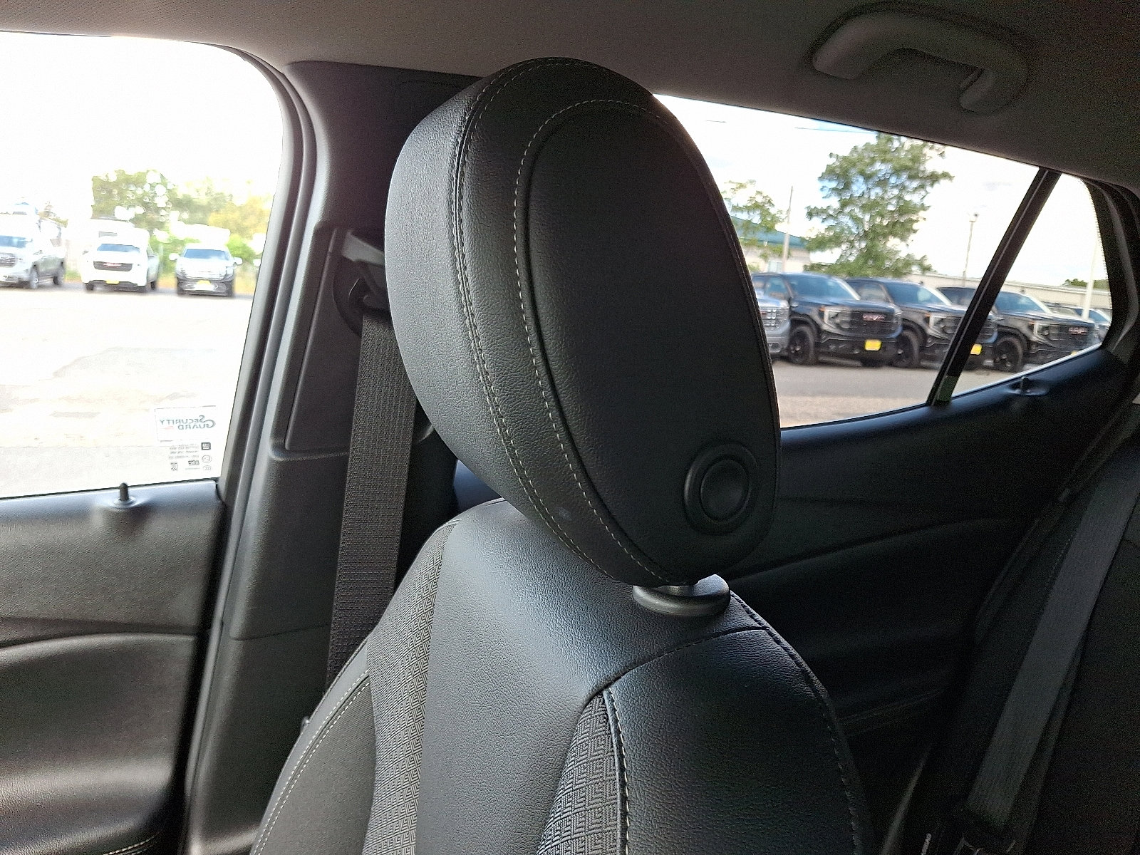 2022 Buick Encore Select photo 17