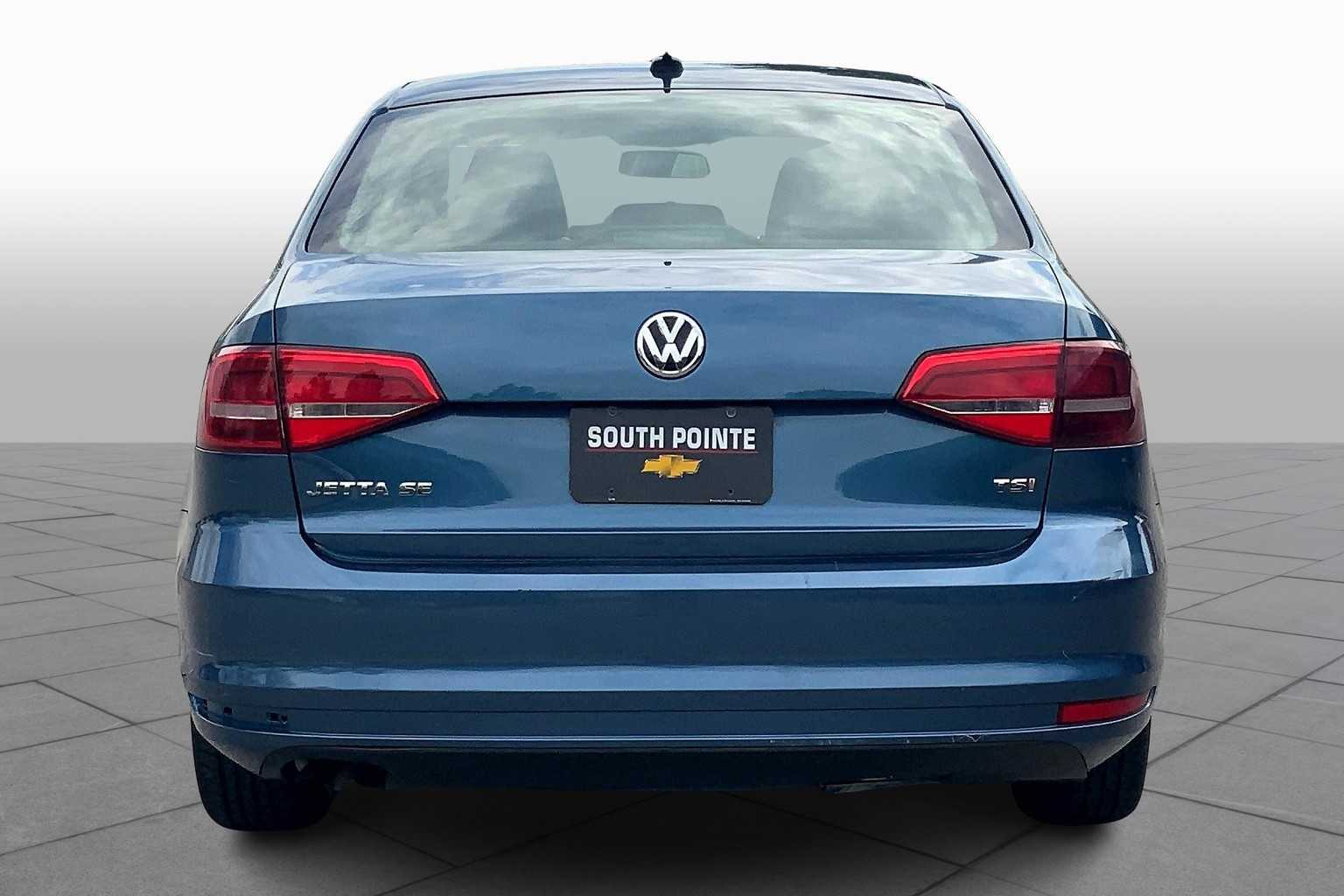 2015 Volkswagen Jetta 1.8T SE photo 4