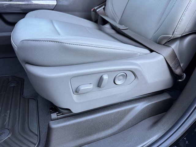 2025 Chevrolet Silverado 1500 LTZ photo 9