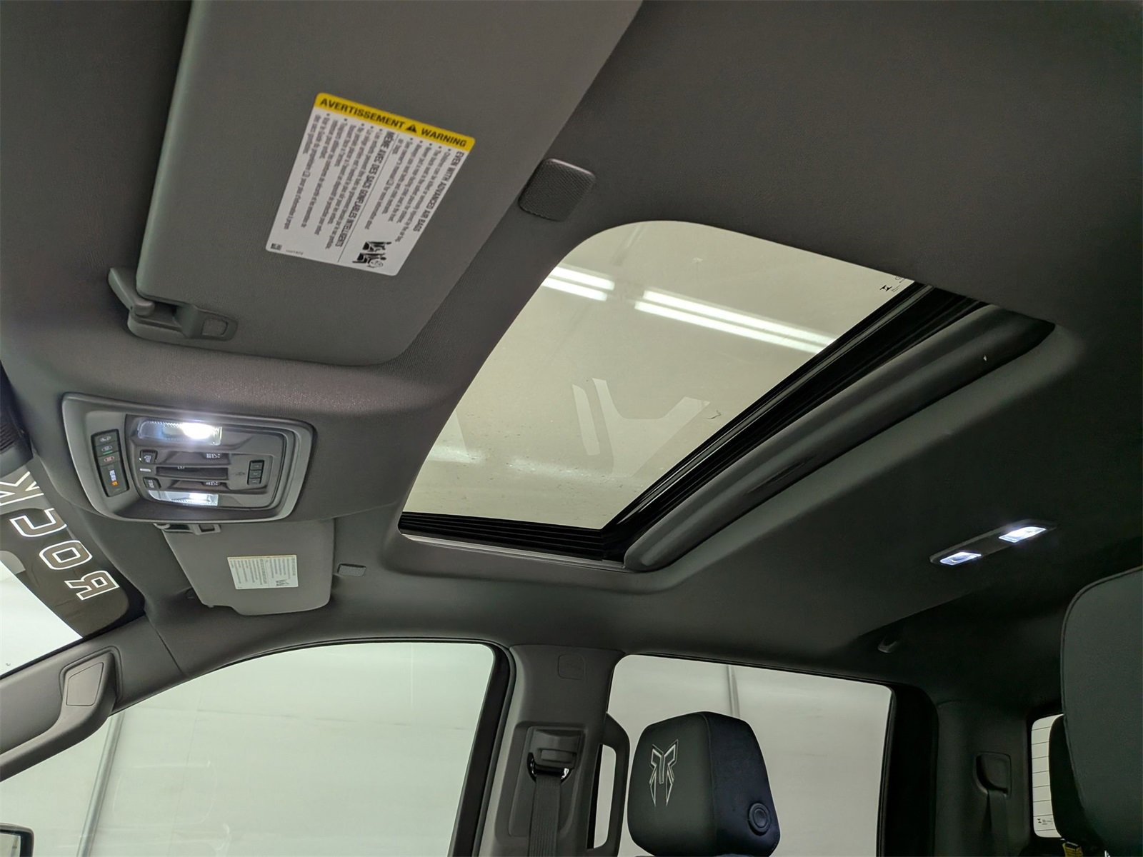2025 Chevrolet Silverado 1500 RST photo 19
