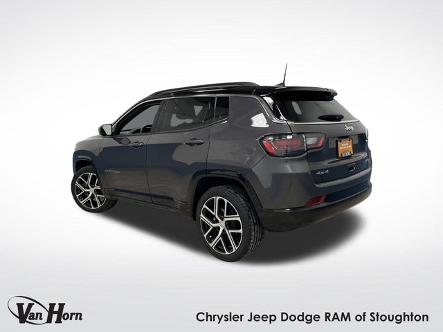 2024 Jeep Compass Limited photo 3