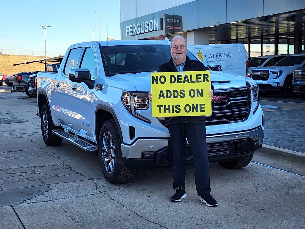 2026 GMC Sierra 1500 SLT's photo