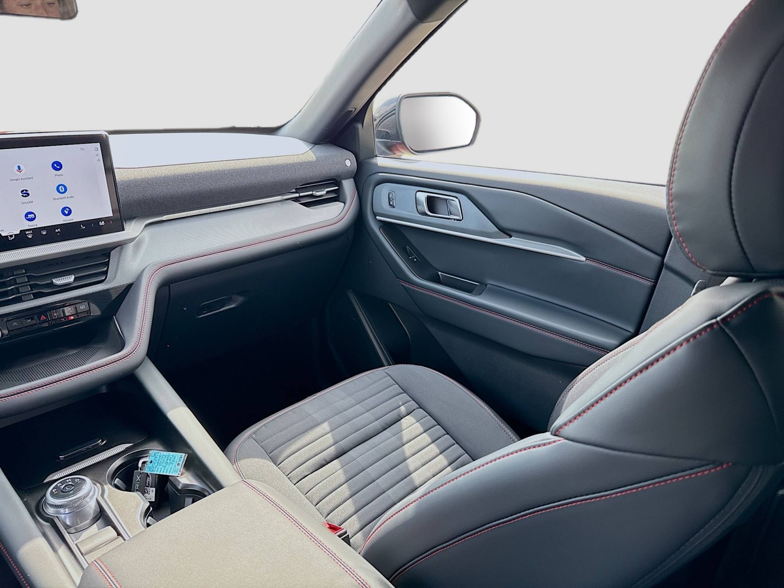 2025 Ford Explorer ST-Line photo 23