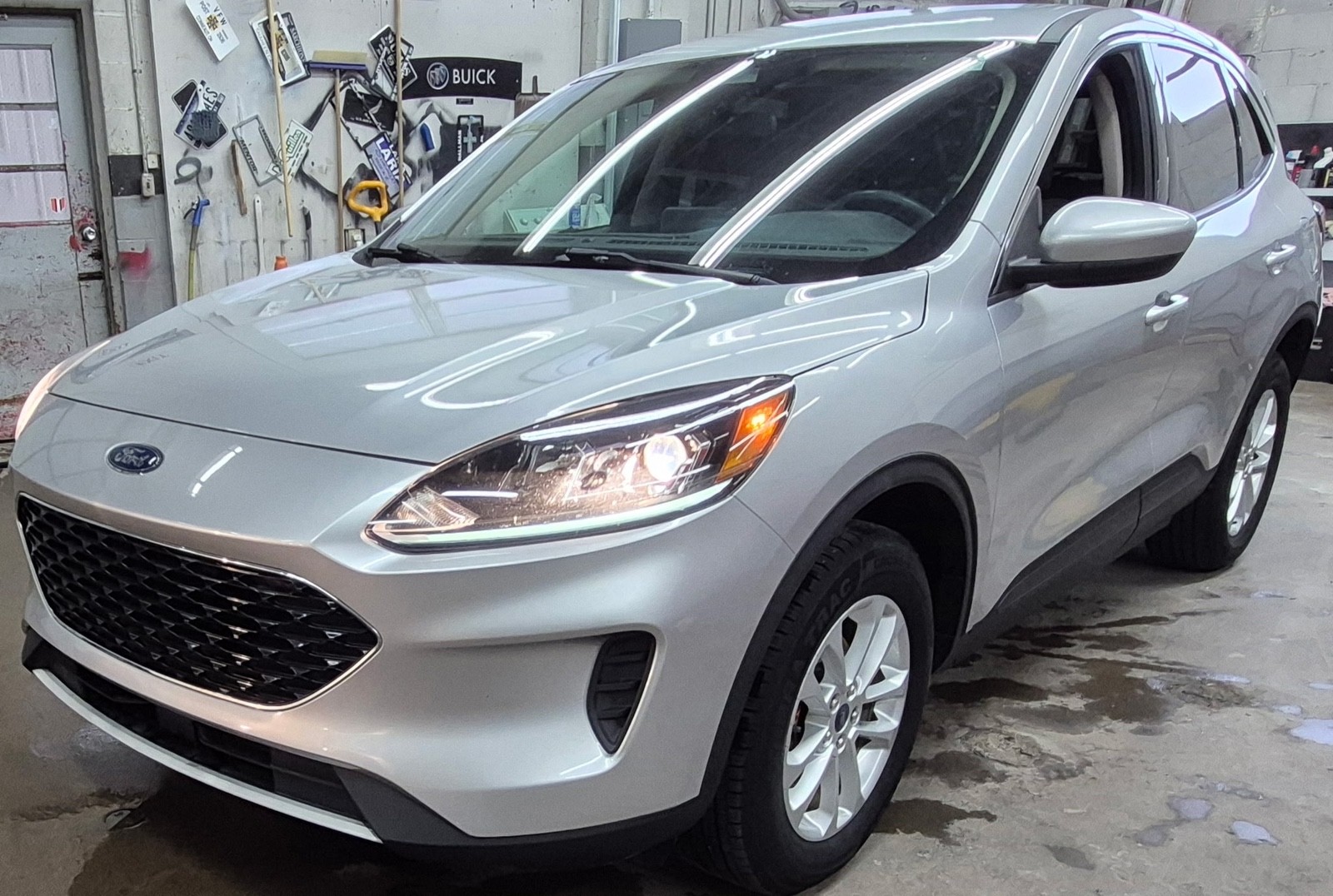 2020 Ford Escape SE's photo