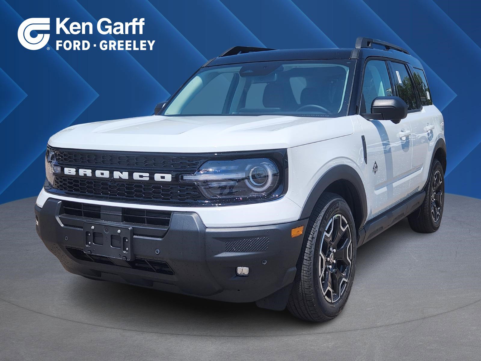 2025 Ford Bronco Sport Outer Banks photo 2
