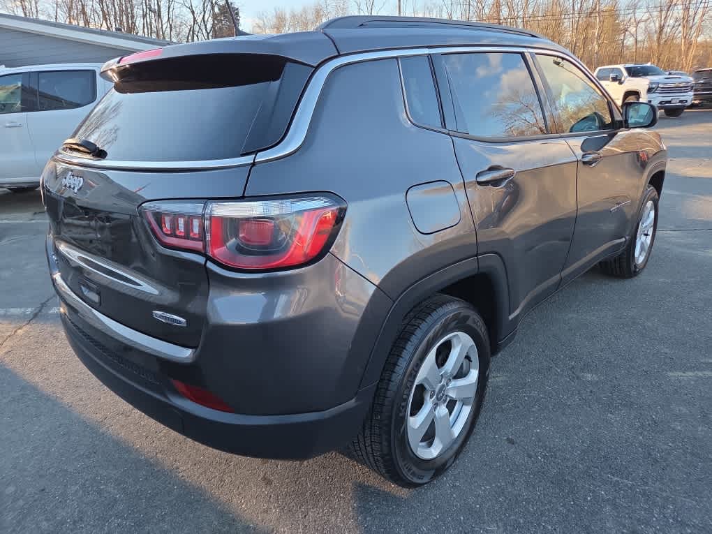 2020 Jeep Compass Latitude photo 4