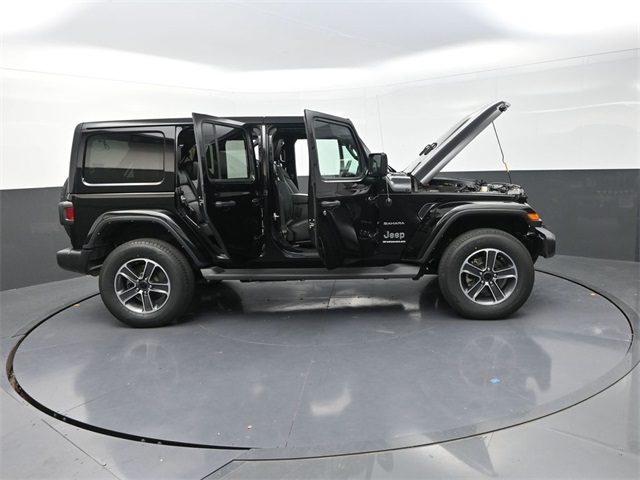 2023 Jeep Wrangler Sahara photo 38