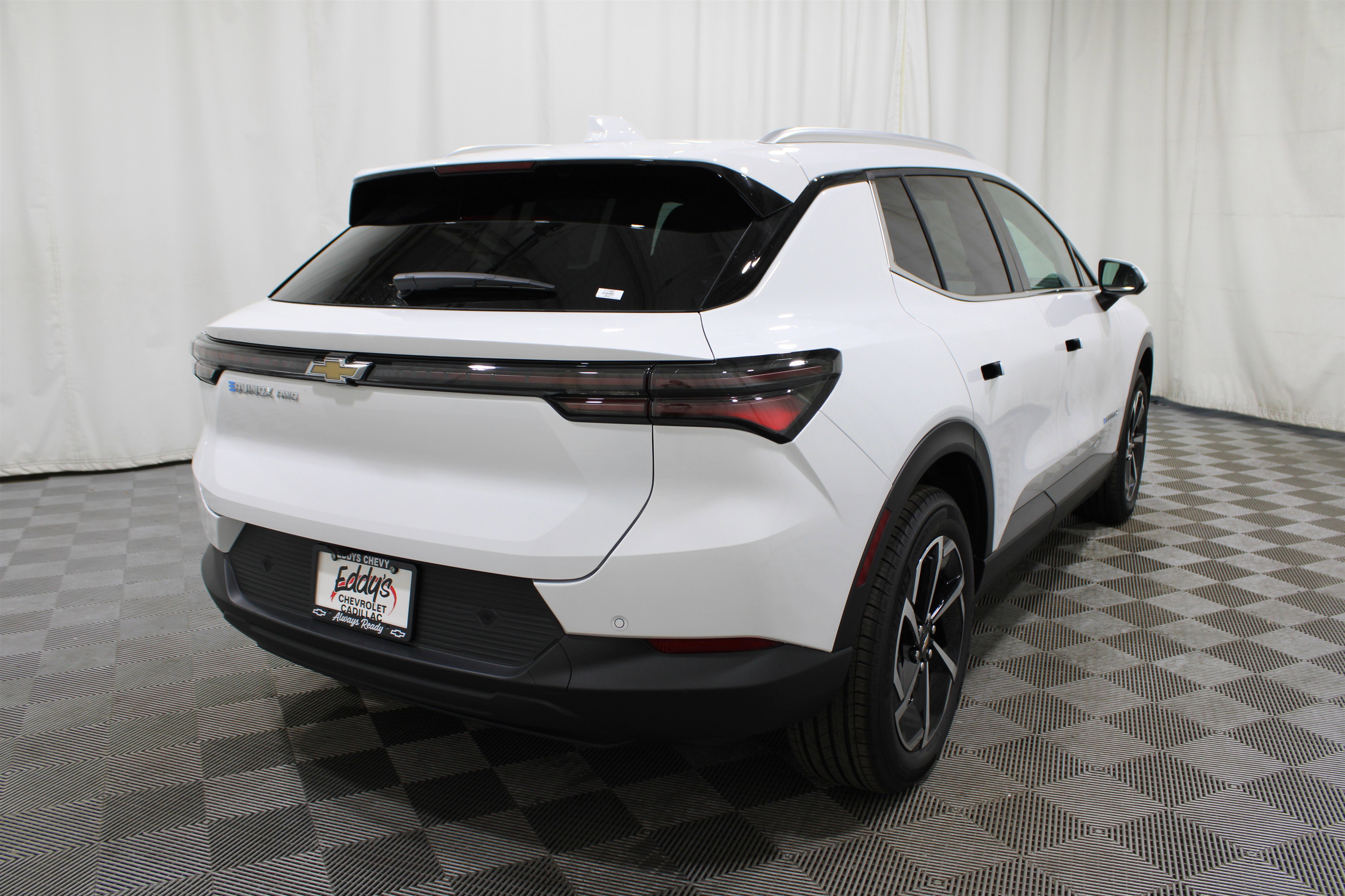 2026 Chevrolet Equinox EV LT photo 32