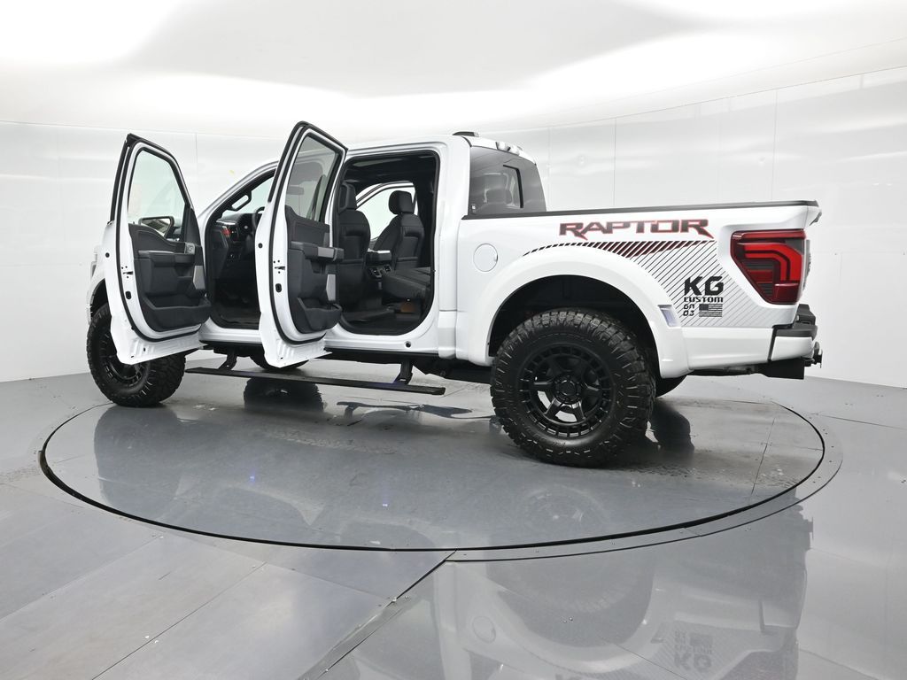 2025 Ford F-150 Raptor photo 40