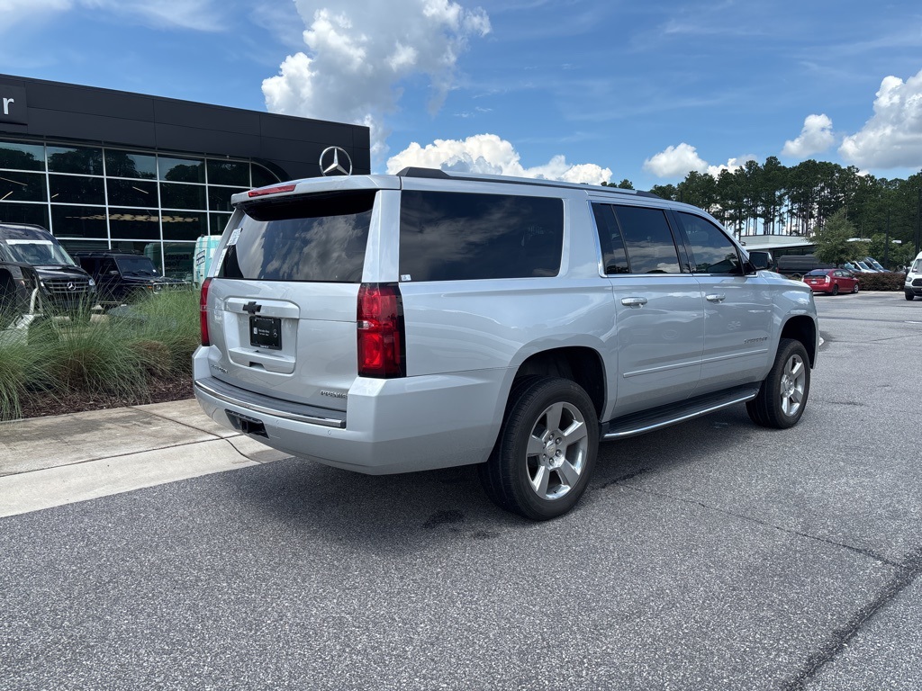 2020 Chevrolet Suburban Premier photo 2
