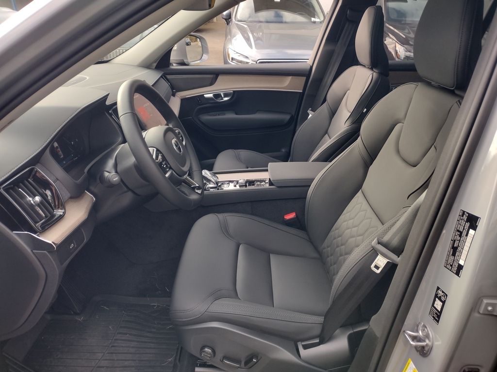 2026 VOLVO XC90 - Image 14