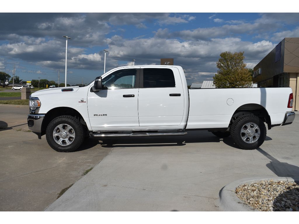2024 Ram 2500 Big Horn photo 4