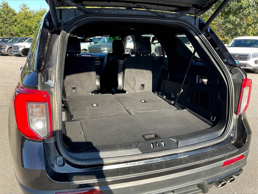2023 Ford Explorer ST photo 33