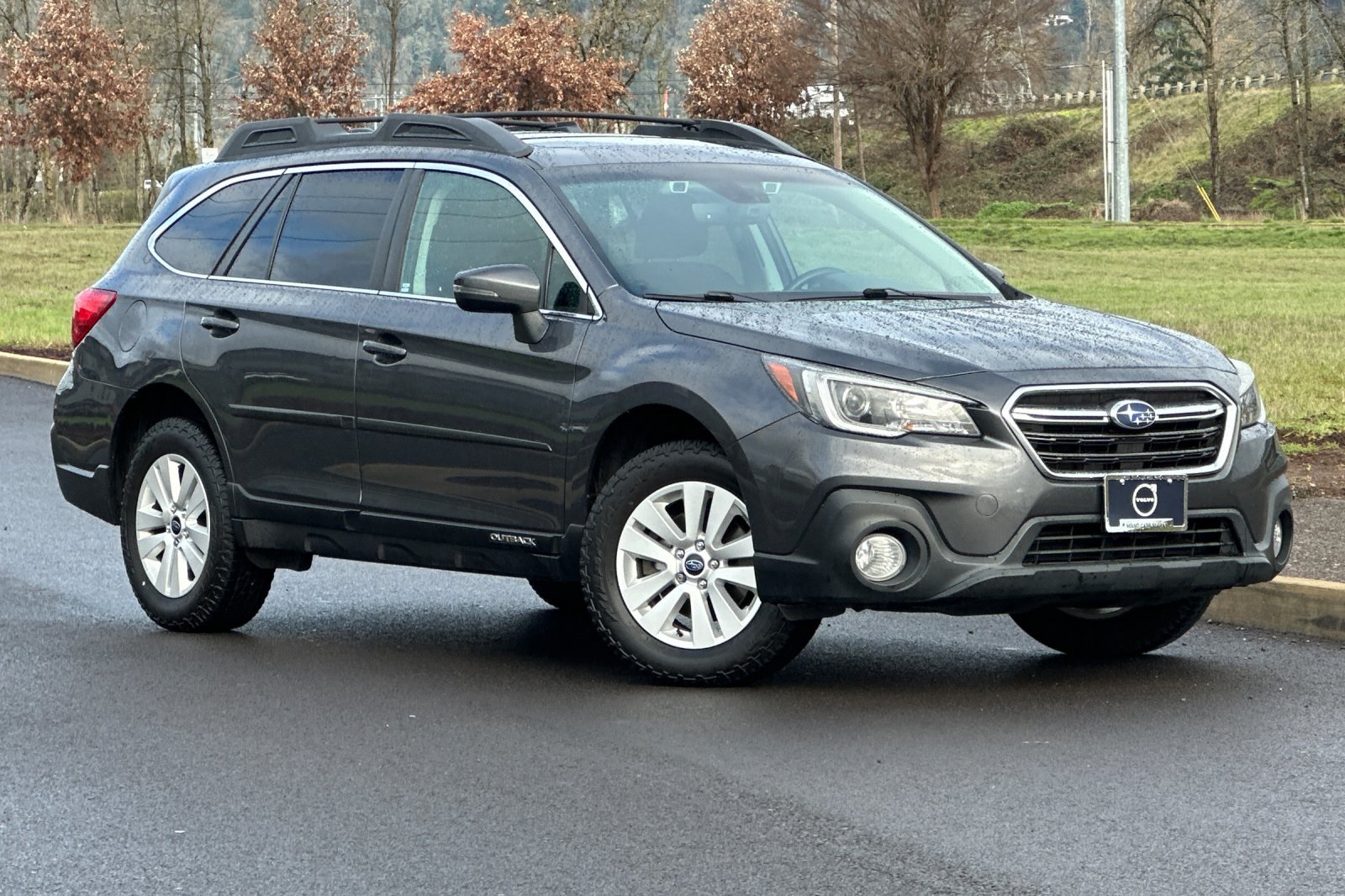 2018 Subaru Outback Premium's photo