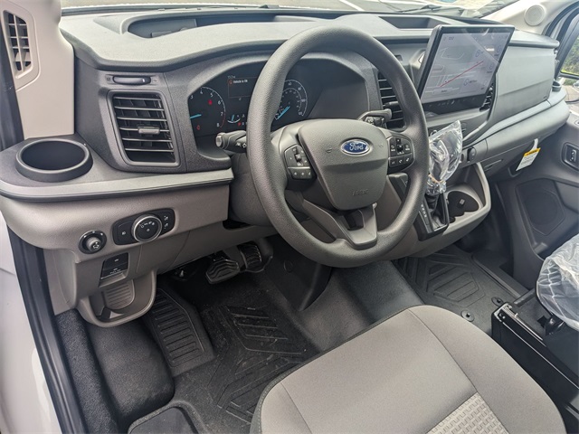 2025 Ford Transit photo 3