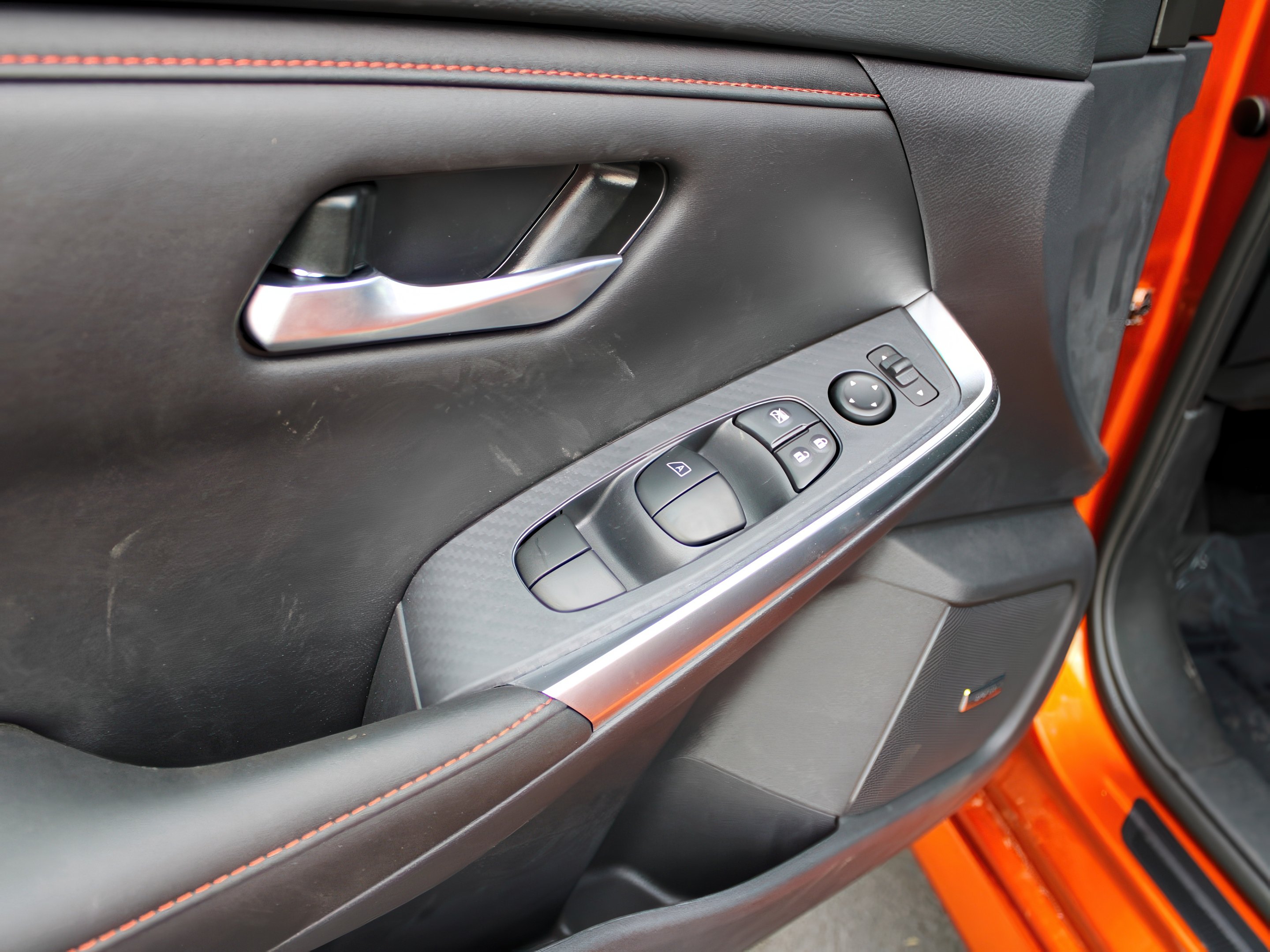 2025 Nissan Sentra SR Premium photo 11