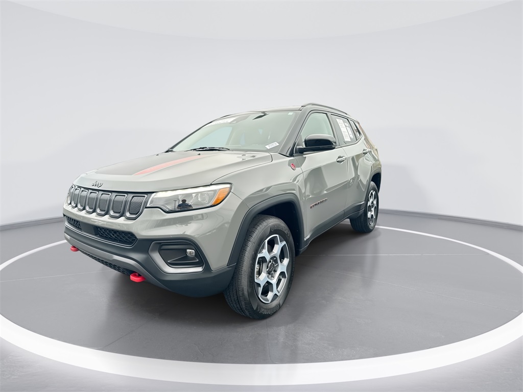 2022 Jeep Compass Trailhawk photo 2