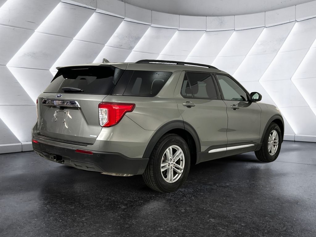 2020 Ford Explorer XLT photo 3