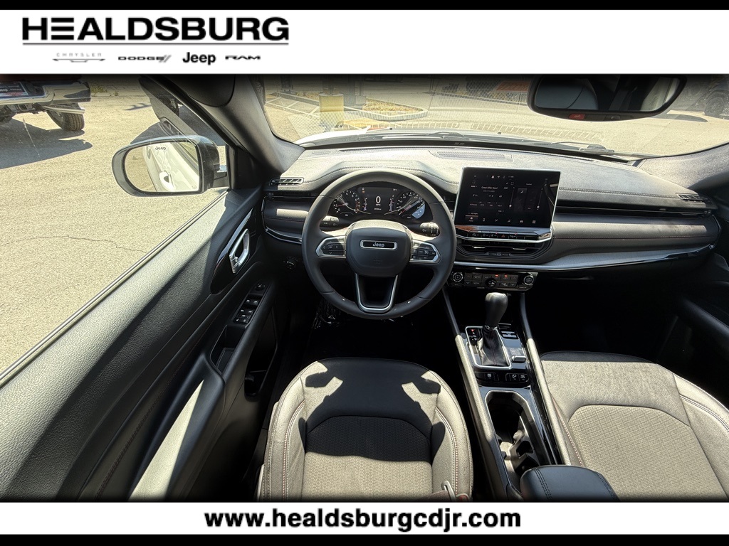 2024 Jeep Compass Trailhawk photo 14