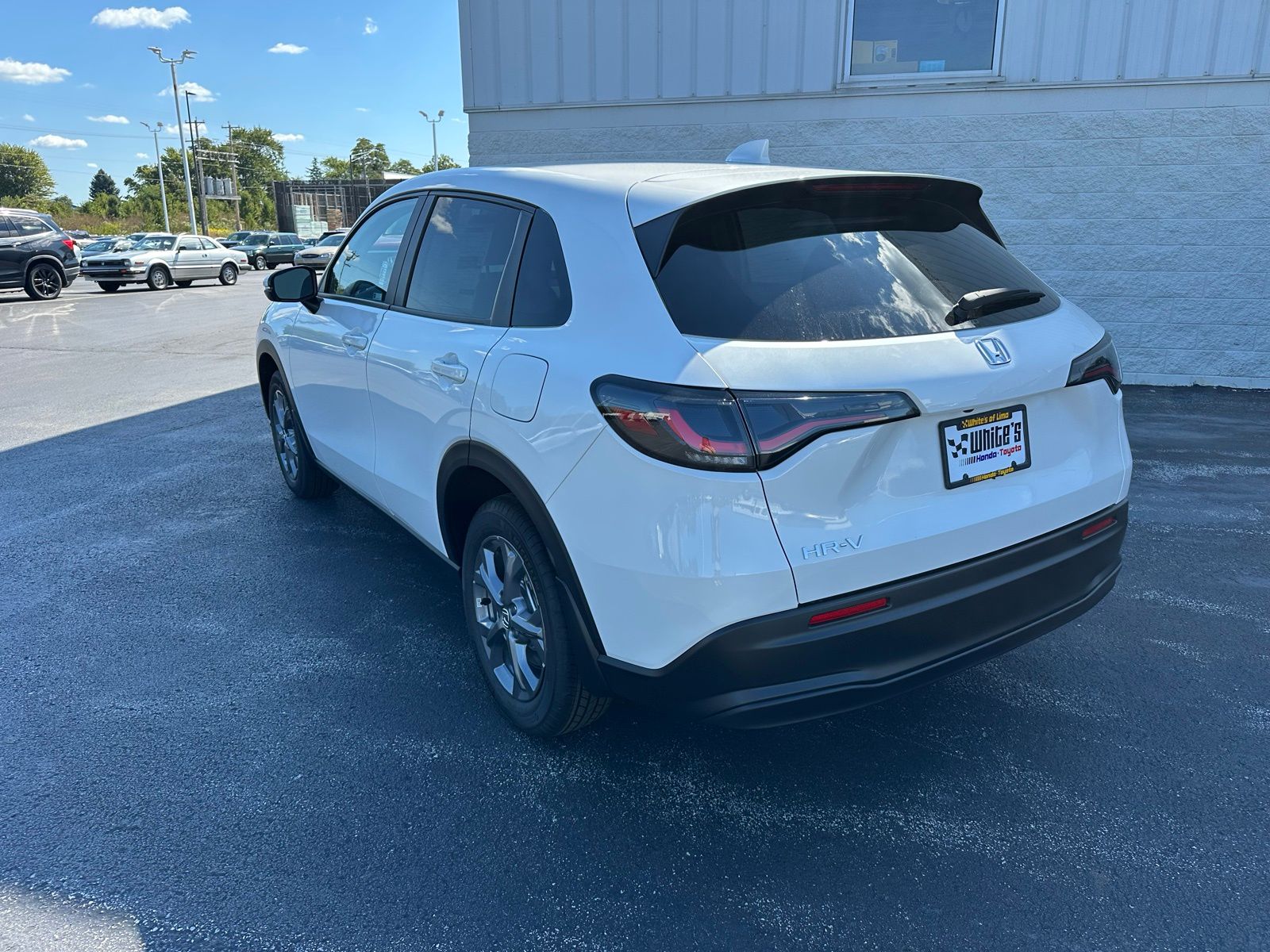 2026 Honda HR-V LX photo 3