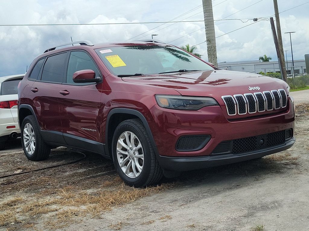 2021 Jeep Cherokee Latitude photo 3