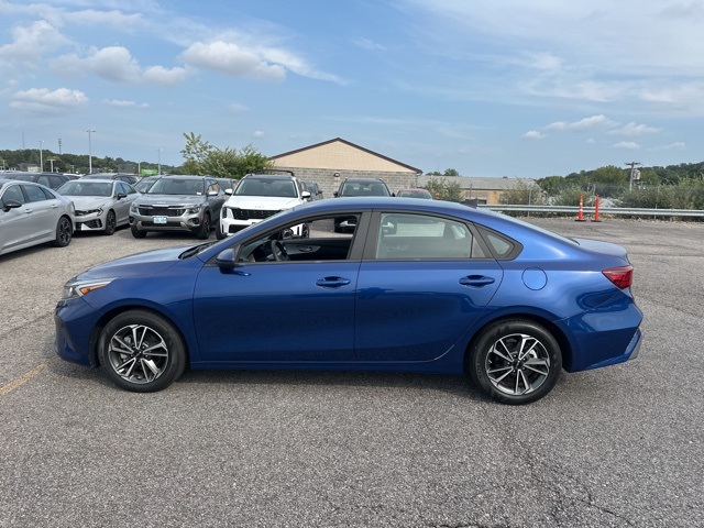 2022 Kia Forte LXS photo 8