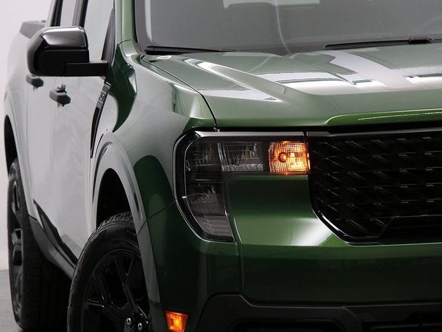 2025 Ford Maverick XLT photo 4