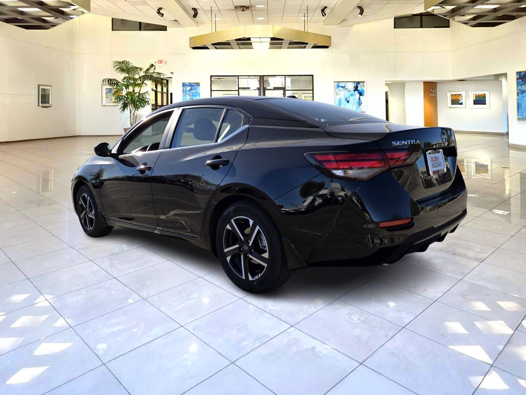 2025 Nissan Sentra SV photo 3