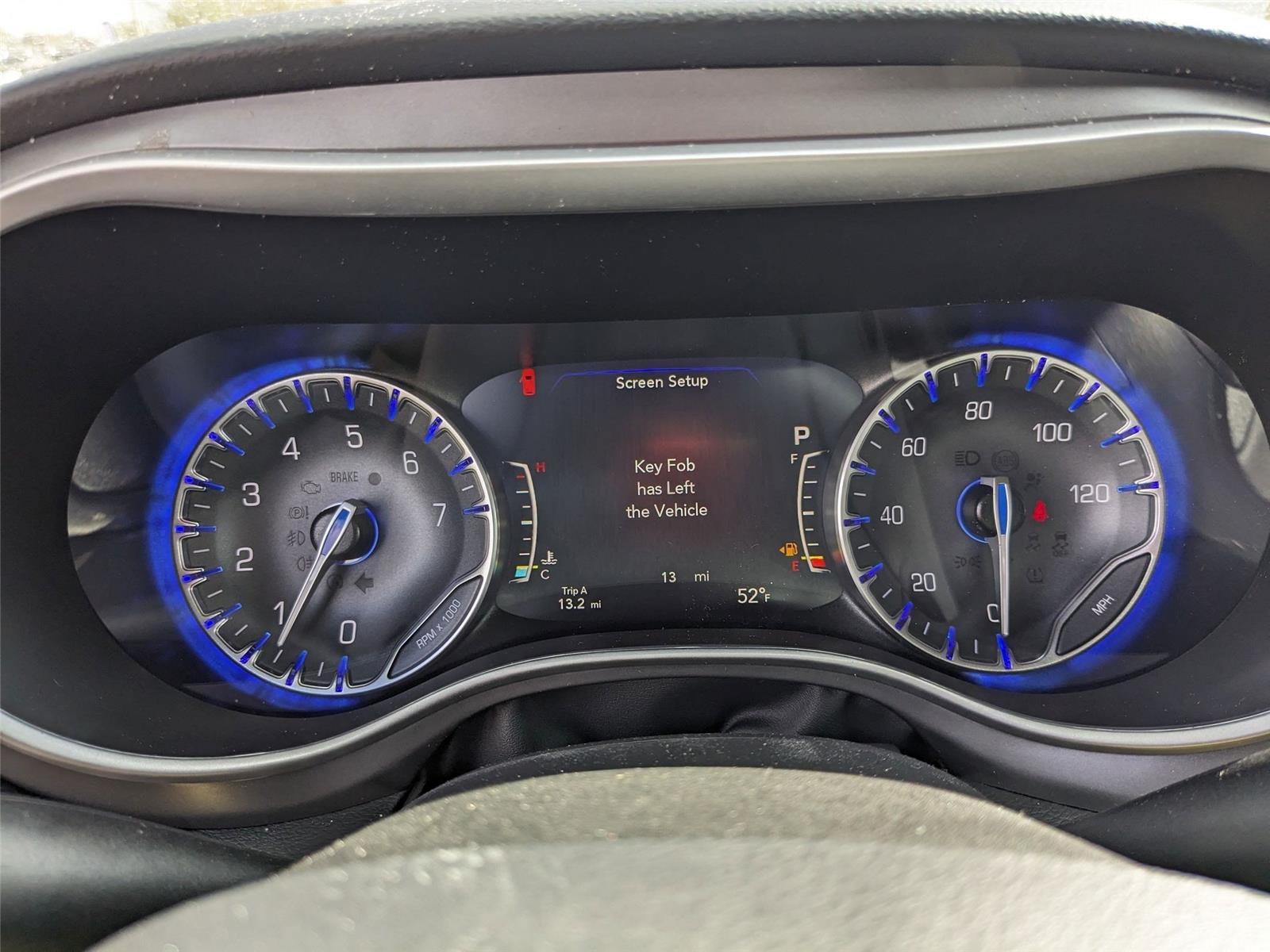 2025 Chrysler Voyager LX photo 10