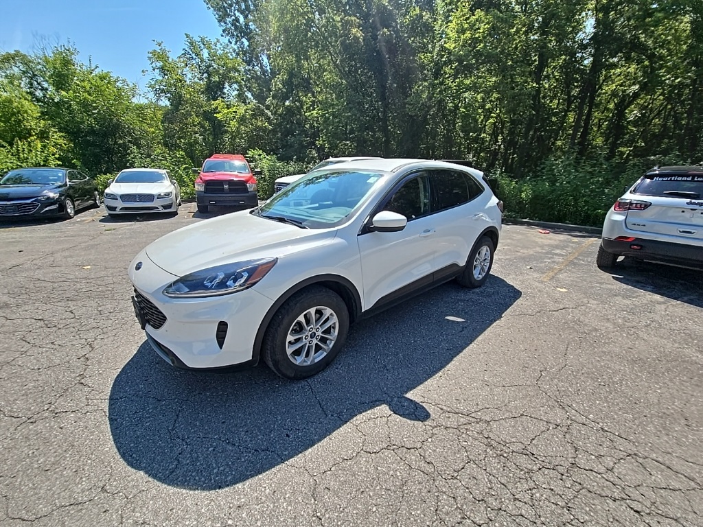 Used 2020 Ford Escape SE with VIN 1FMCU9G69LUC41161 for sale in Kansas City