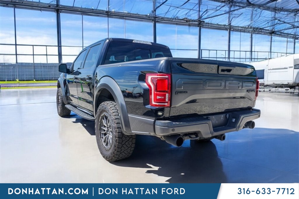2017 Ford F-150 Raptor photo 27