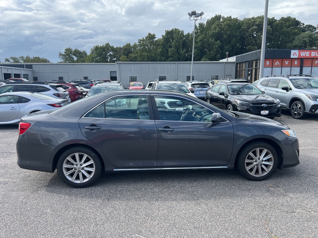 2012 Toyota Camry photo 4