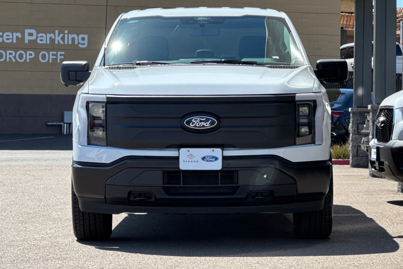 2024 Ford F-150 Lightning photo 8