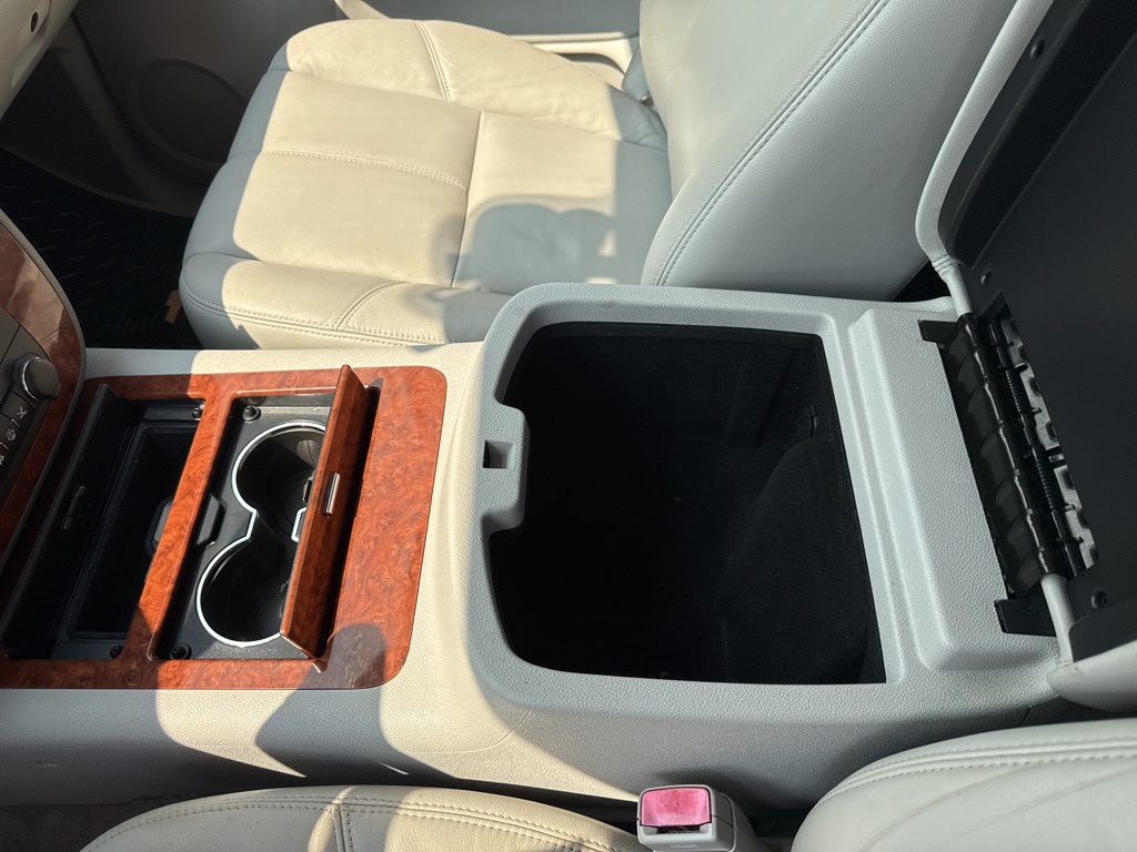 2008 Chevrolet Avalanche LTZ photo 45