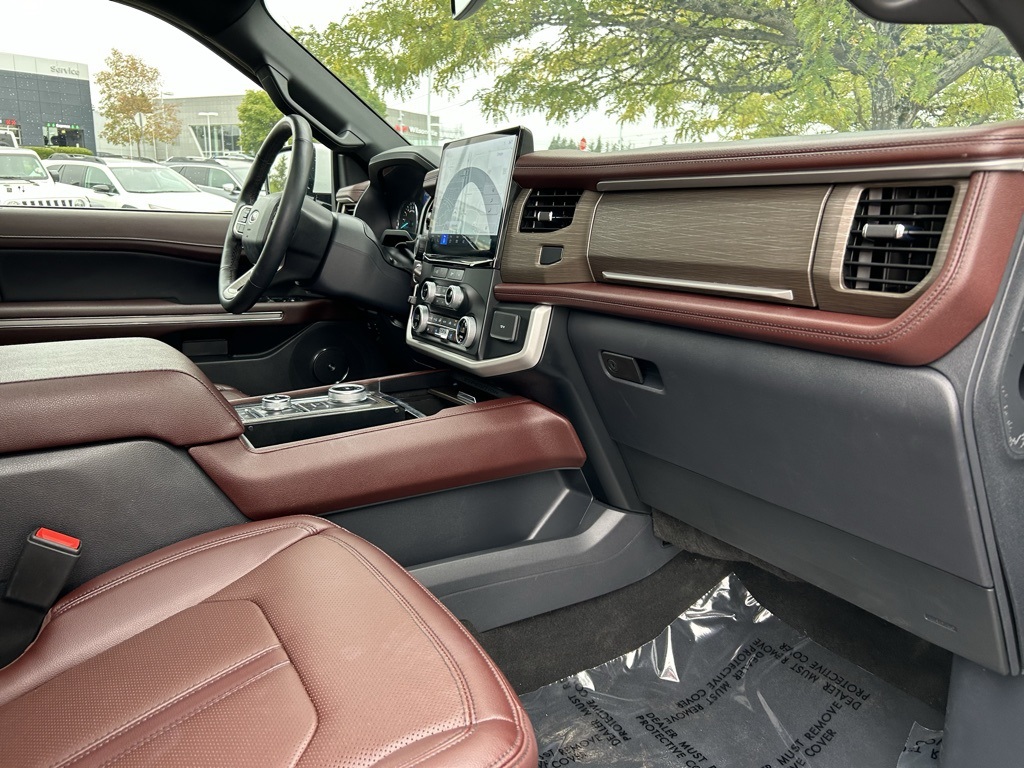 2024 Ford Expedition MAX Limited photo 30