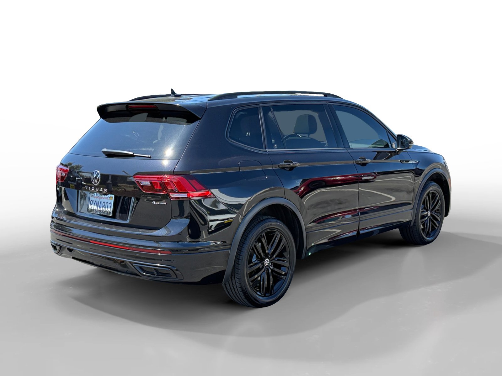 2022 Volkswagen Tiguan SE R-Line Black photo 4