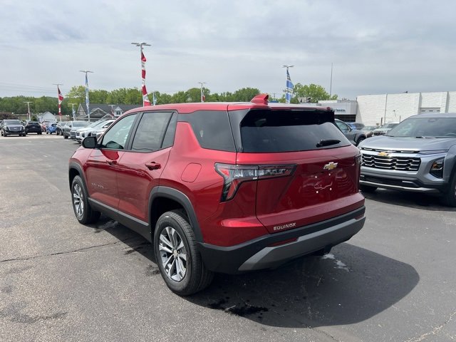 2026 Chevrolet Equinox LT photo 5